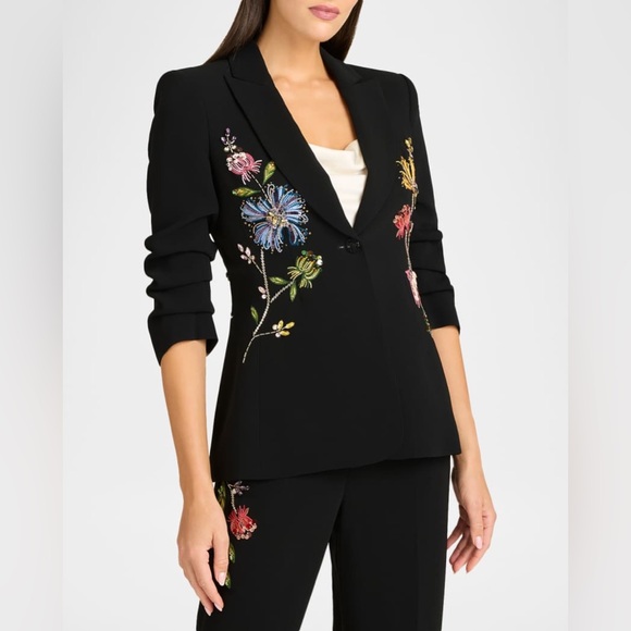 Cinq a Sept Floral Mixed Media Scrunched Cheyenne Blazer - Picture 4 of 10